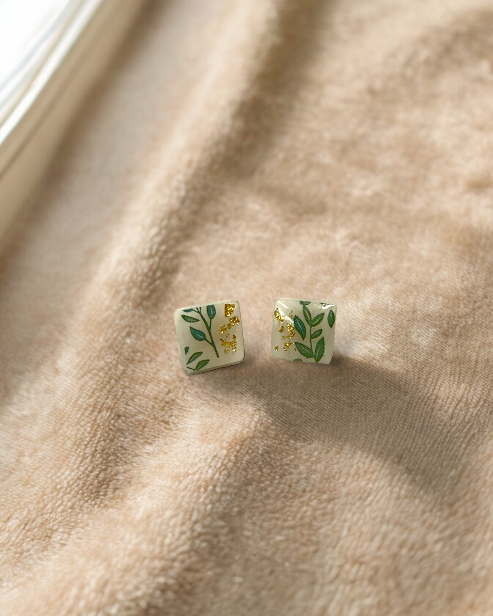 Frillmart Women's Square Stud Earrings - Hand-Painted Green Leaf and Gold Accent Ceramic (2cm)